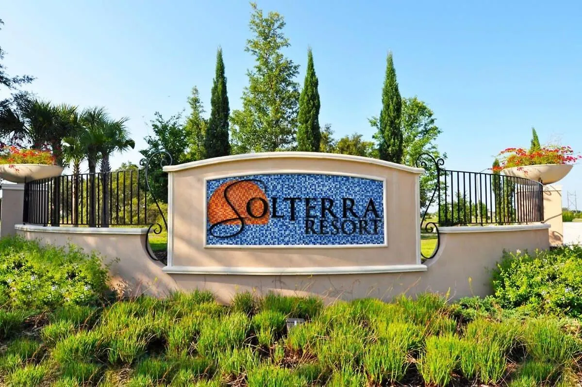 Relaxing Pool Home Great Location-5268Oa Davenport