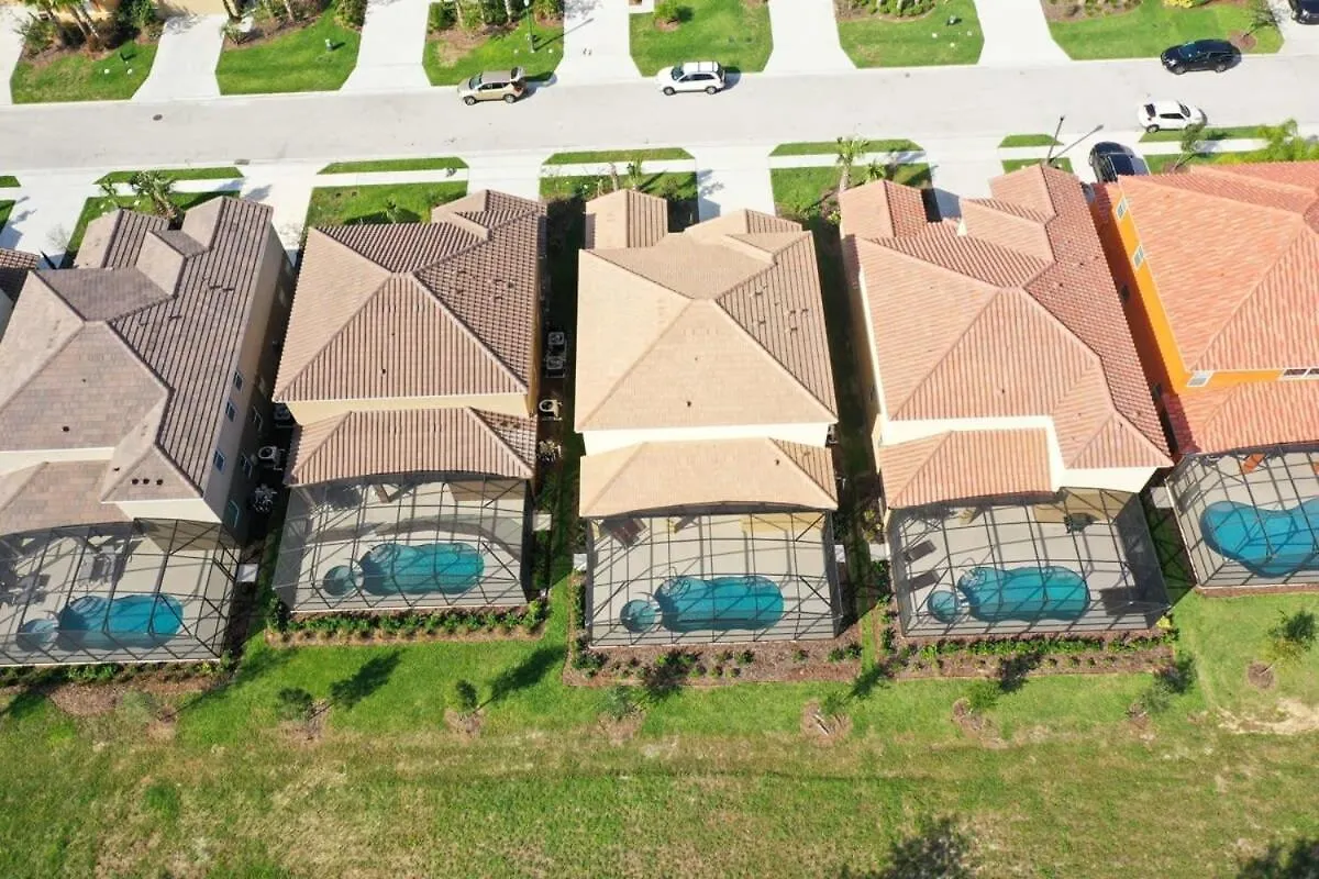 Relaxing Pool Home Great Location-5268Oa Davenport 0*,